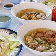 เมนูของร้าน ข้าวมันไก่บ้าน 1,000%