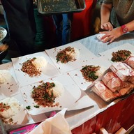 บรรยากาศ ชาบูเสียบไม้  ตลาดนัดสายไหม