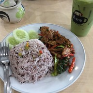 ดีนาย D9 Cafe & Bistro