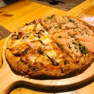 Parlour Restaurant & Bar คริสตัล ดีไซน์เซ็นเตอร์