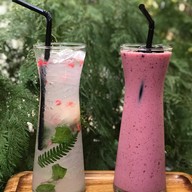 เมนูของร้าน Fernpresso Cafe ใกล้สนามบินเชียงใหม่