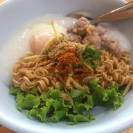 โจ๊ก ข้าวต้ม ต้มเลือดหมู