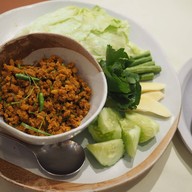 เมนูของร้าน คั่วกลิ้ง+ผักสด ทองหล่อ