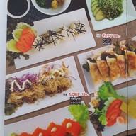 Balcony Courtyard Restaurant