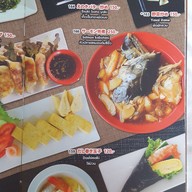 Balcony Courtyard Restaurant