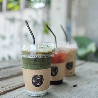 เมนูของร้าน Us Cafe&Friends Suphanburi
