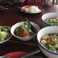 ก๋วยเตี๋ยววัดน้อย