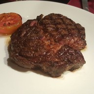 เมนูของร้าน Neil's Tavern Restaurant ร่วมฤดี