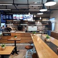 บรรยากาศ The Coffee Club Phuket Airport