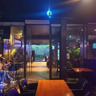 บรรยากาศ Butterfly Bar & Bistro