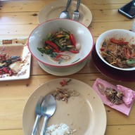 ลุงหนวดอาหารตามสั่งไม่ธรรมดา