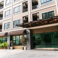 B2 Sriracha Premier Hotel