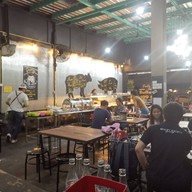 บรรยากาศ Party กุ้งย่างเนย หมูย่างชีส ชาบูหม้อดิน ลาดพร้าว