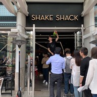 หน้าร้าน Shake Shack IFC mall