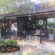 หน้าร้าน Ein Din Cafe'