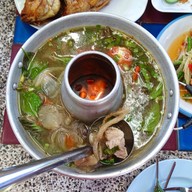 เมนูของร้าน ร้านปูม้า ตำ..ยำ