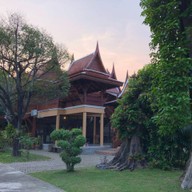 เรือนไทยบ้านริมน้ำ