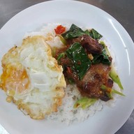 เจ๊นุ่นโภชนา ถนนกรอกยายชา
