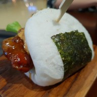 Croissant Coffee House ลาดกระบัง