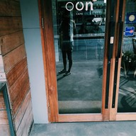 หน้าร้าน OON Poshtel x Cafe