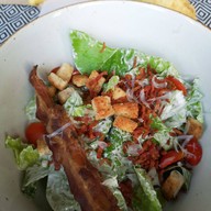 เมนูของร้าน White Wall Riverfront Café