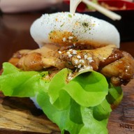 Croissant Coffee House ลาดกระบัง