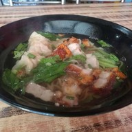 เมนูของร้าน เปี๊ยก หมี่เกี๊ยว ตัวเมืองหาดใหญ่