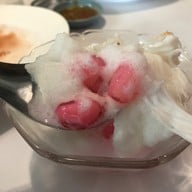 เมนูของร้าน ก๋วยเตี๋ยวลูกชิ้นป. ปลา