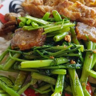 เมนูของร้าน ป้ากลิ่น อาหารตามสั่ง