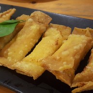 I'm fine Cafe ; Crepe cafe' & More ; Lakefront cafe'