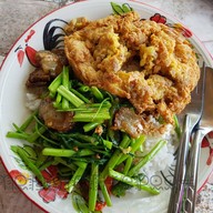 เมนูของร้าน ป้ากลิ่น อาหารตามสั่ง