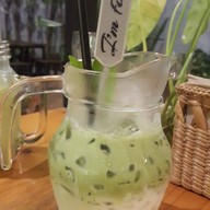 I'm fine Cafe ; Crepe cafe' & More ; Lakefront cafe'