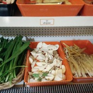 หมูน้อยจิ้มซัง ชาบูบุฟเฟ่ต์