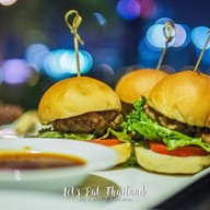 Beer Garden (Mercure Bangkok Makkasan)