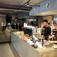 Lune Croissanterie CBD