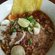 ก๋วยเตี๋ยวต้มยำลำไย เชียงใหม่