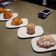 Lune Croissanterie CBD