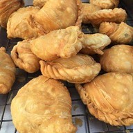 กะหรี่ปั๊บ ของทอด ป้าจิ๋ว ประชาราษฎร์บำเพ็ญ ซอย 7