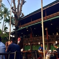บรรยากาศ ร้านอาหารริเวอร์ไซด์ บาร์ แอนด์ เรสเตอร์รอง (Riverside bar & restaurant)