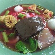 มนัสนันท์(ลือชา)ก๋วยเตี๋ยวลูกชิ้นปลา ราชพฤกษ์