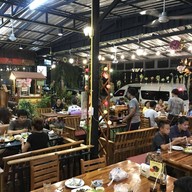 สวนอาหารไก่ย่างนิภาภรณ์ นครสวรรค์