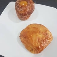 Lune Croissanterie CBD