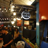 บรรยากาศ CHUB N' CHEW Food Caravan
