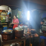 หน้าร้าน ขนมบัวลอยโบราณ (ป้าหมวย)