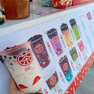 ชามิจิ ชานมไข่มุก หน้าตึกสอนภาษา
