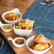 เมนูของร้าน Coral Vine Bar & Restaurant