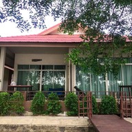 เรือนปณาลี รีสอร์ท