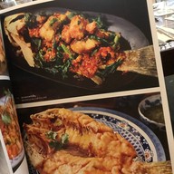 กับข้าว’กับปลา มาร์เก็ตเพลส ทองหล่อ