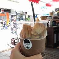 Mellow Me By Promsakorn