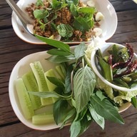 เมนูของร้าน จุ๊บลาบเป็ด